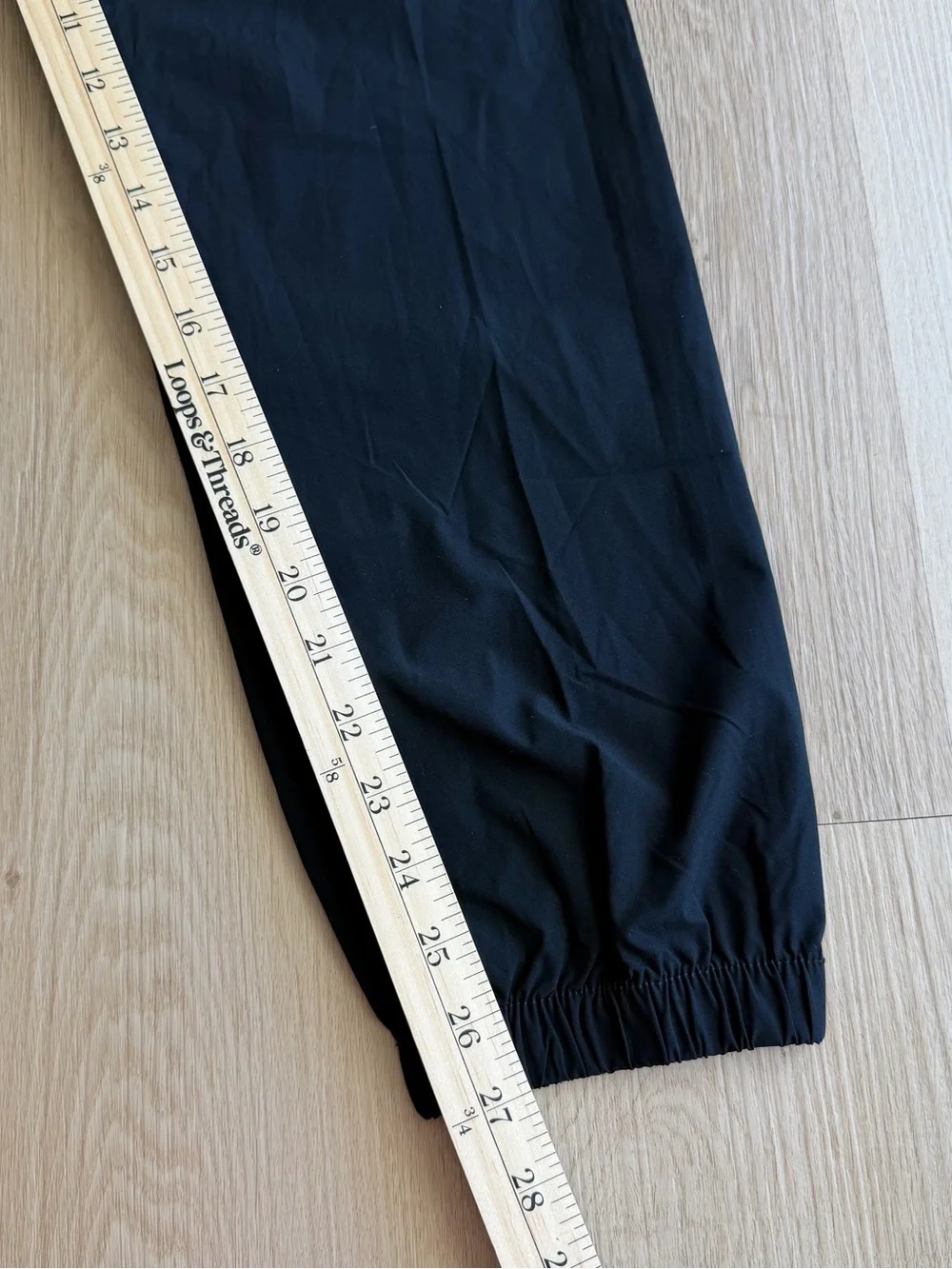 Banana Republic Nylon Pull-On jogger Men’sPants Size M